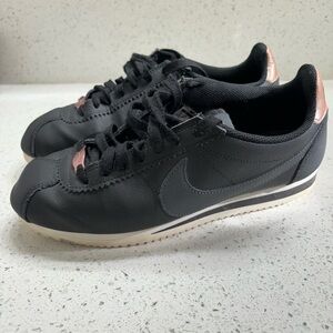 Nike Cortez